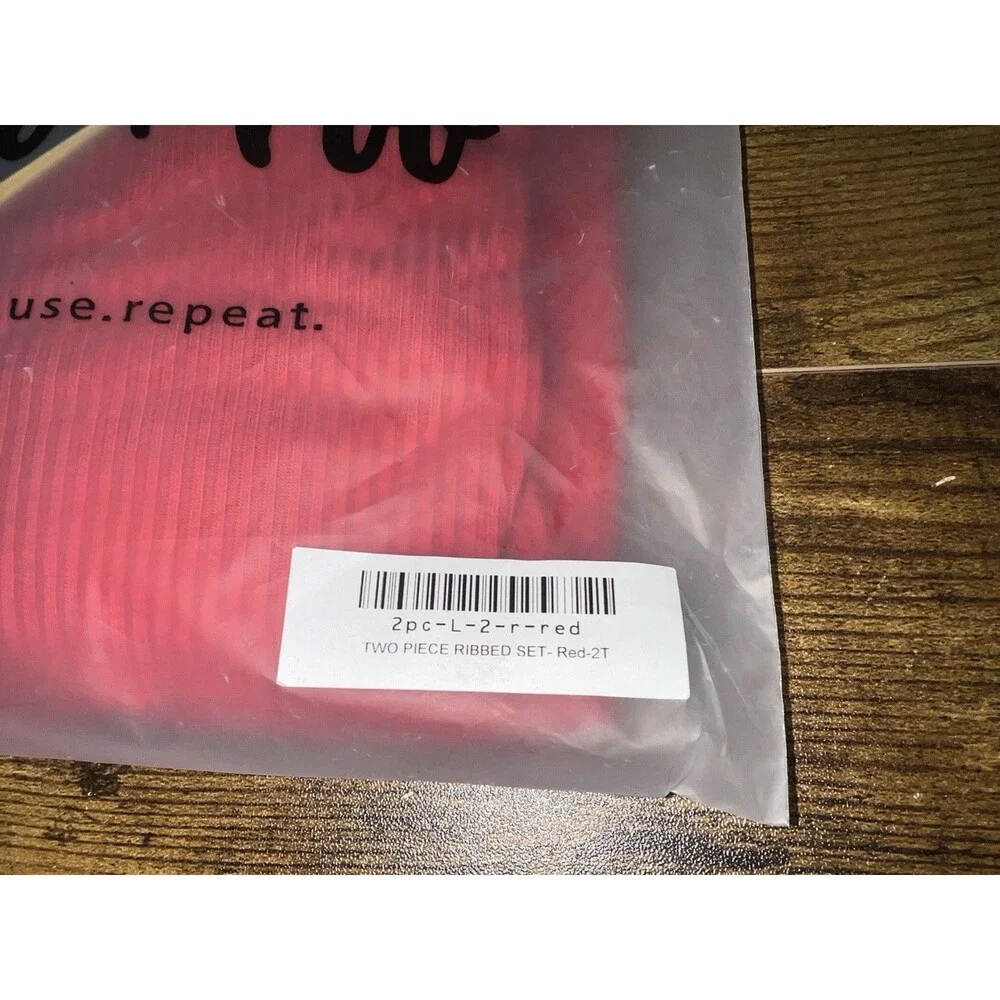 NWT! Millie + Roo Two Piece Ribbed Set - Size 2T - Color Red - Picture 6 of 7